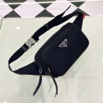 2025年早春新品入荷 PRADA  バッグの男性 3工場