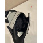 2025年早春新品入荷 PRADA  バッグの男性 3工場