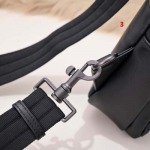 2025年早春新品入荷 Bottega Veneta  バッグの男性 3工場