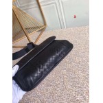 2025年早春新品入荷 Bottega Veneta  バッグの男性 3工場