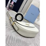 2025年早春新品入荷 PRADA  バッグ  3工場