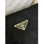 2025年早春新品入荷 PRADA  バッグ  3工場