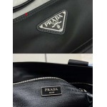 2025年早春新品入荷 PRADA  バッグの男性 3工場