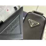 2025年早春新品入荷 PRADA  バッグの男性 3工場