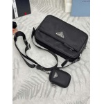 2025年早春新品入荷 PRADA  バッグの男性 3工場
