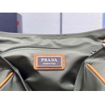 2025年早春新品入荷 PRADA  バッグの男性 3工場
