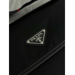 2025年早春新品入荷 PRADA  バッグの男性 3工場