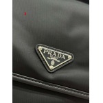 2025年早春新品入荷 PRADA  バッグの男性 3工場
