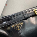 2025年早春新品入荷 PRADA  バッグ  3工場