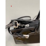 2025年早春新品入荷 PRADA  バッグ  3工場