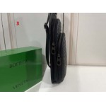 2025年早春新品入荷 Bottega Veneta バッグの男性 3工場