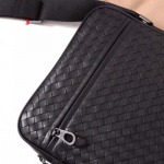 2025年早春新品入荷 Bottega Veneta  バッグの男性 3工場