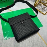 2025年早春新品入荷 Bottega Veneta  バッグの男性 3工場