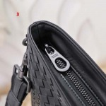 2025年早春新品入荷 Bottega Veneta   バッグの男性 3工場