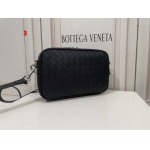 2025年早春新品入荷 Bottega Veneta   バッグの男性 3工場