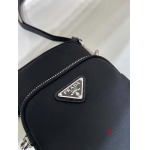 2025年早春新品入荷PRADA   バッグの男性 3工場