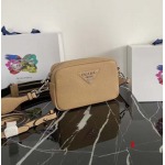 2025年早春新品入荷PRADA   バッグ 3工場