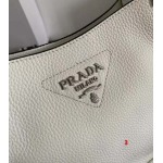 2025年早春新品入荷PRADA   バッグ 3工場