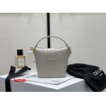 2025年早春原版復刻 新品入荷 CELINE 本革 バッグ xiu工場
