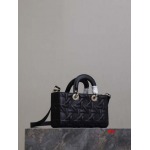 2025年早春原版復刻 新品入荷ディオール  バッグ xiu工場