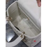 2025年早春原版復刻 新品入荷ディオール  バッグ xiu工場