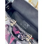 2025年早春原版復刻 新品入荷ディオール  バッグ xiu工場