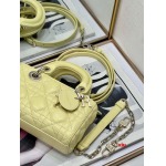 2025年早春原版復刻 新品入荷ディオール  バッグ xiu工場