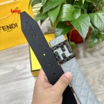 2025年早春新品入荷 FENDI  本革 ベルト LANG工場
