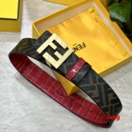 2025年早春新品入荷 FENDI 本革 ベルト LANG工場