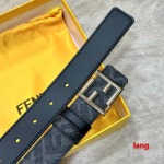 2025年早春新品入荷 FENDI 本革 ベルト LANG工場