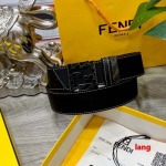 2025年早春新品入荷 FENDI 本革 ベルト LANG工場
