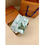 2025年早春新品入荷 ルイヴィトン 本革 ベルト LANG工場