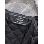 2025年1月21日早春新品入荷 PRADA 綿入れの服ジャケットアウター 118工場