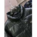 2025年1月21日早春新品入荷 PRADA 綿入れの服ジャケットアウター 118工場