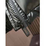 2025年1月21日早春新品入荷 PRADA 綿入れの服ジャケットアウター 118工場