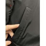 2025年1月21日早春新品入荷 PRADA 綿入れの服ジャケットアウター 118工場