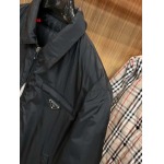 2025年1月21日早春新品入荷 PRADA 綿入れの服ジャケットアウター 118工場
