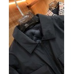 2025年1月21日早春新品入荷 PRADA 綿入れの服ジャケットアウター 118工場