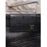 2025年1月21日早春高品質新品入荷 ルイヴィトンジーンズ  118工場