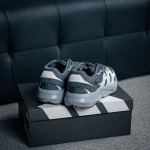 2025年1月25日高品質新品入荷Adidas Lightblazeスニーカー/運動靴