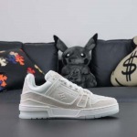 2025年1月30日新品入荷 Louis Vuitton Trainer   AM スニーカー/ランニングシューズ/カジュアルシューズ