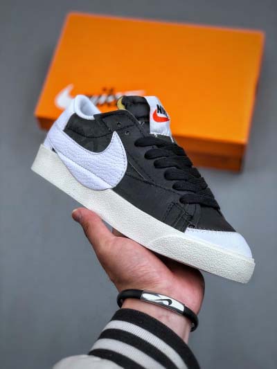 2025年1月30日新品入荷Nike Blazer 77 L...