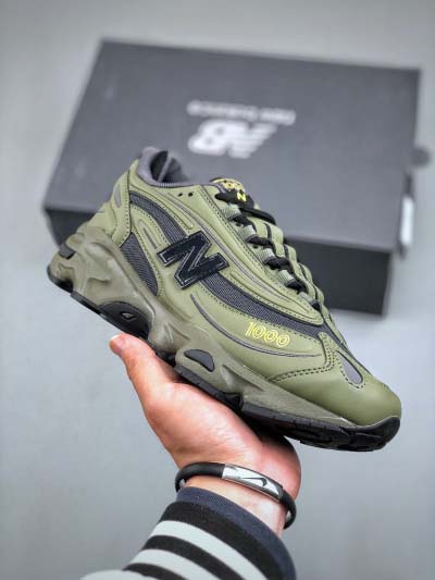 2025年1月30日新品入荷New Balance M100...