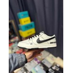 2025年1月30日新品入荷C NiKe SB DuNiKe Low x Undefeated  スニーカー/ランニングシューズ/カジュアルシューズ