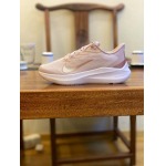 2025年1月30日新品入荷  ZOOM WINFLO 7 DN4242-141 スニーカー/ランニングシューズ/カジュアルシューズ