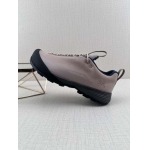 2025年1月30日新品入荷  Q11スニーカー/ランニングシューズ/カジュアルシューズ