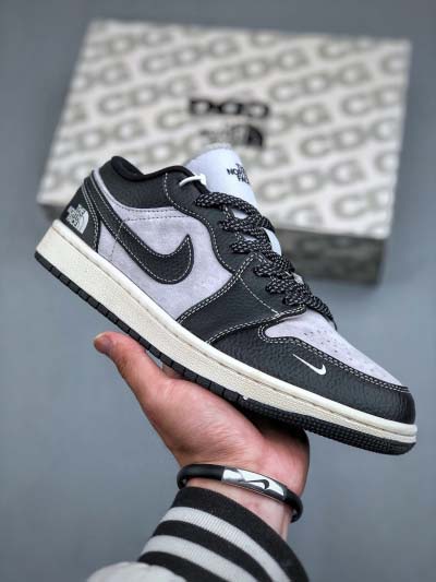 2025年1月30日新品入荷Air Jordan 1 Ret...