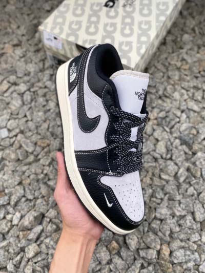 2025年1月30日新品入荷Air Jordan 1 Ret...