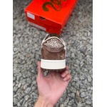 2025年1月30日新品入荷Travis Scott x Nike Air Jordan 1 Low  Air Jordan 1 Low スニーカー/ランニングシューズ/カジュアルシューズ