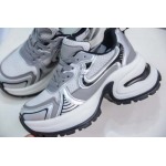 2025年1月31日新品入荷 MLB New York Yankees Curve Runner スニーカー/ランニングシューズ/カジュアルシューズ